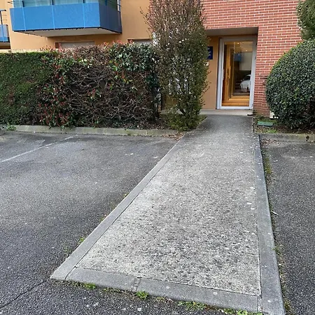 Cosy Parking Gratuit Jardinet Refait A Neuf アパート コサード